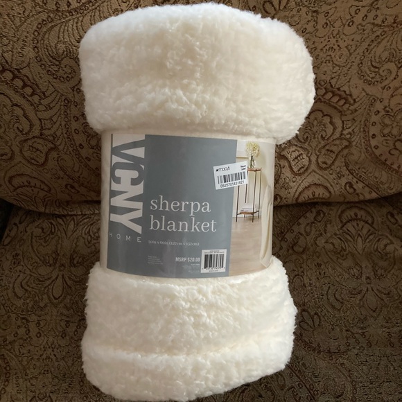 VCNY Home Sherpa Blanket - Picture 1 of 4